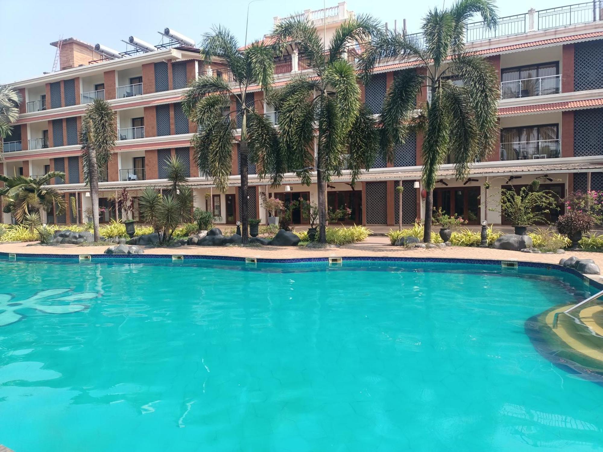Resort Primo Bom Terra Verde Baga Esterno foto
