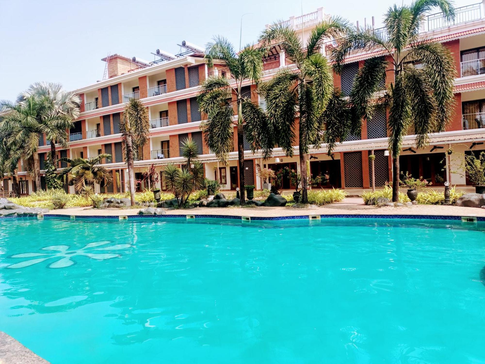 Resort Primo Bom Terra Verde Baga Esterno foto